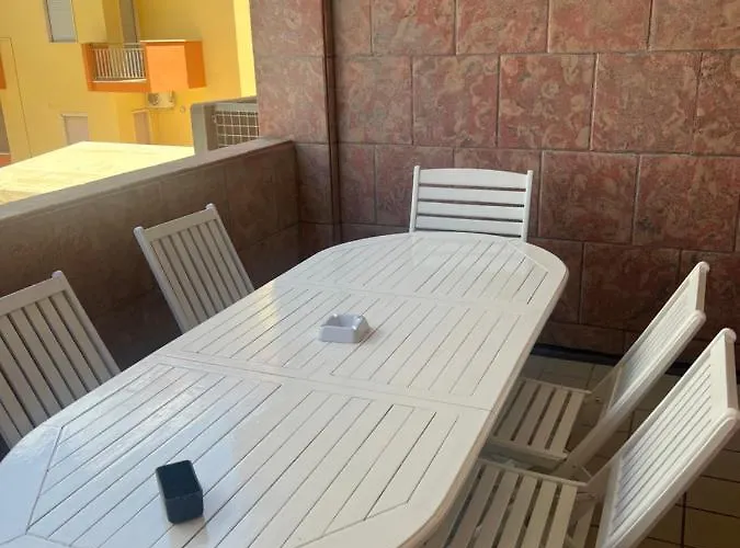 Vicino Al Mare Apartment *